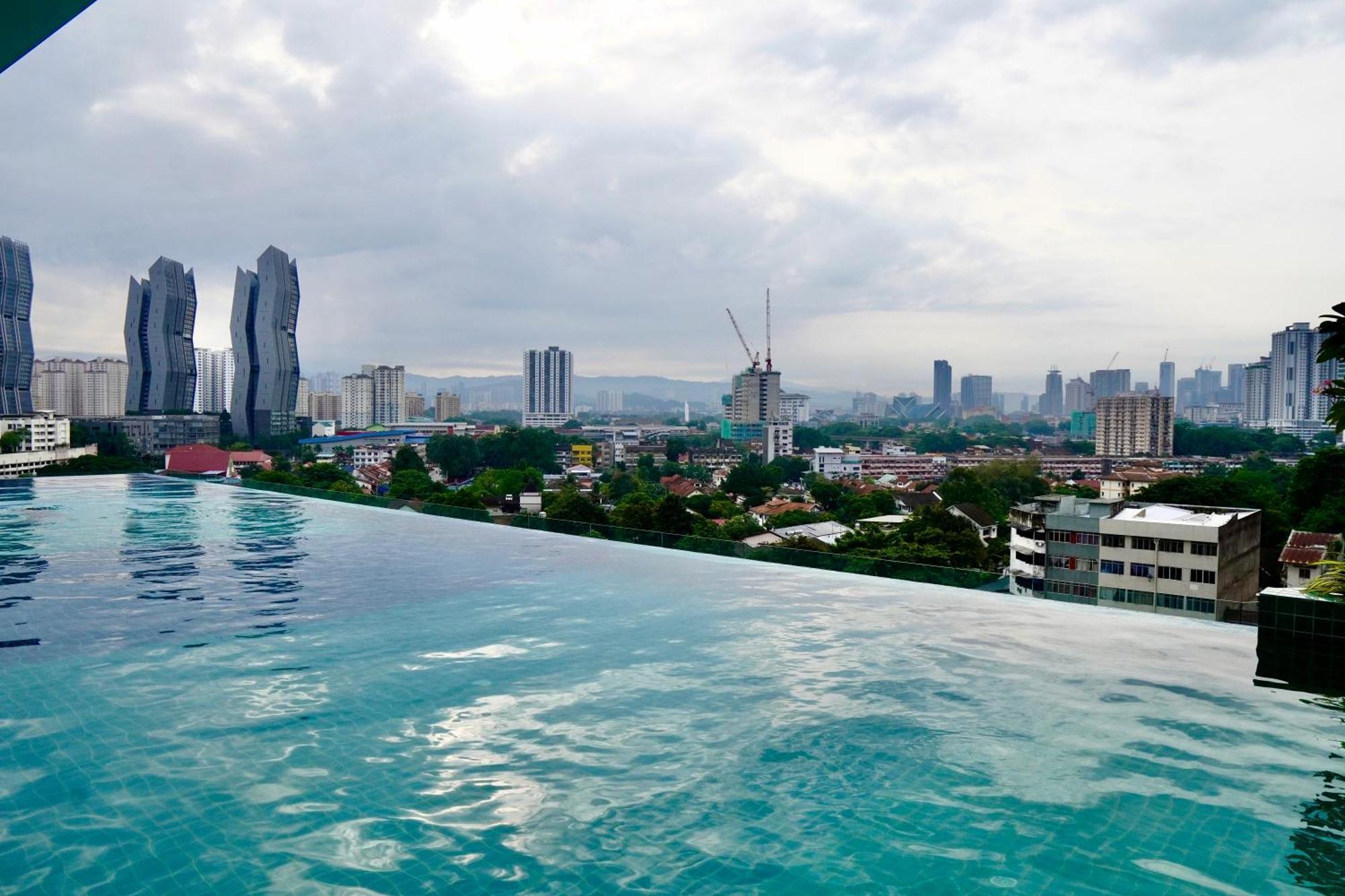 Infinite Pool! Room In Куала Лумпур Екстериор снимка